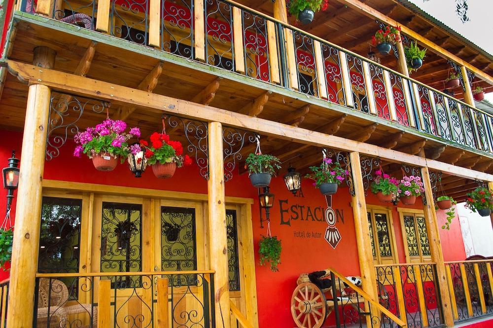 Hotel La Estacion Creel Esterno foto